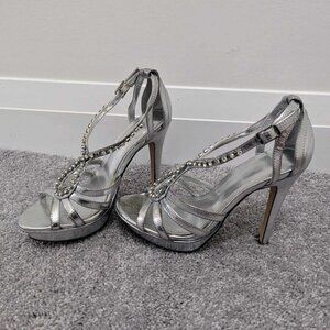 Silver Aldo Rhinestone Heels (size 6)